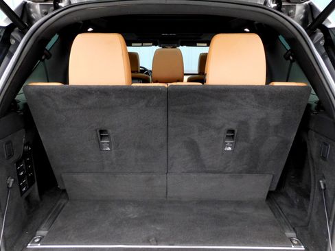 Used 2017 Land Rover Discovery HSE Luxury image 23