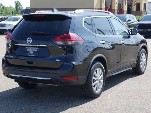 Used 2020 Nissan Rogue SV FWD image 10