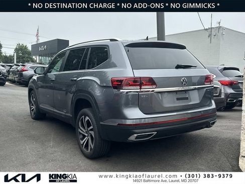Used 2023 Volkswagen Atlas SEL AWD/4WD image 2