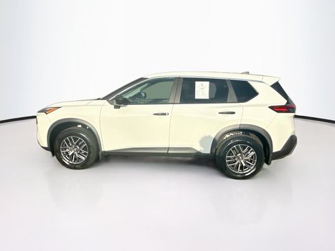 Used 2023 Nissan Rogue S AWD/4WD image 4