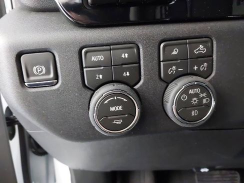 New 2026 Chevrolet Silverado 3500 High Country w/ High Country Premium Package AWD/4WD image 24