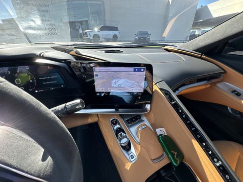 Used 2023 Chevrolet Corvette Stingray Premium Conv w/ Z51 Performance Package image 13