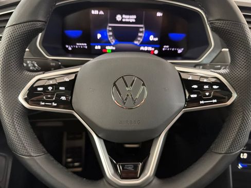 Used 2024 Volkswagen Tiguan SE R-Line image 23