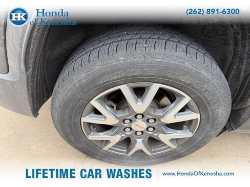 Used 2023 GMC Acadia SLT image 3