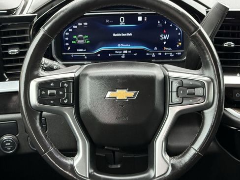 Used 2022 Chevrolet Silverado 1500 LT RWD image 12