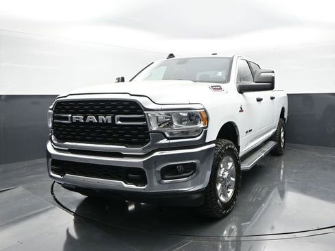 Used 2024 RAM 2500 Big Horn AWD/4WD image 4