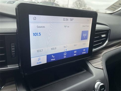 Used 2020 Ford Explorer Limited image 19