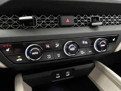 Used 2023 Honda Accord EX image 19