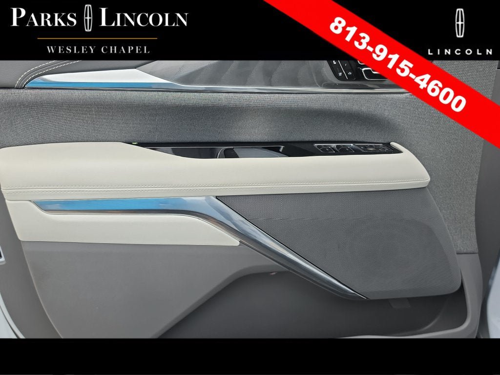 Used 2026 Cadillac Escalade IQ Sport 1 w/ LPO, ONYX Package AWD/4WD image 17