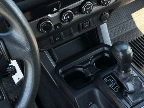 Used 2020 Toyota Tacoma SR AWD/4WD image 23