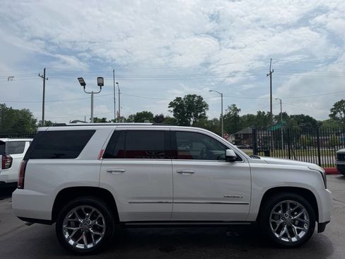 Used 2019 GMC Yukon Denali w/ Denali Ultimate Package AWD/4WD image 4