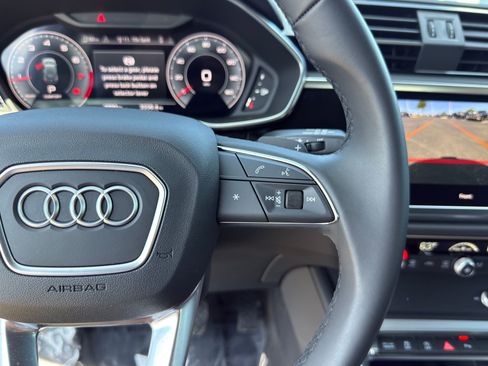 Used 2024 Audi Q3 2.0T Premium Plus w/ Premium Plus Package AWD/4WD image 16