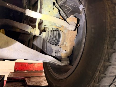 Used 2015 Honda Pilot Touring image 14