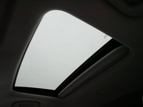 Certified 2022 Toyota Corolla Cross LE w/ Moonroof Package image 31