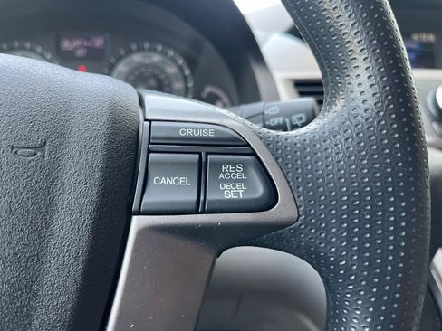 Used 2017 Honda Odyssey SE image 34