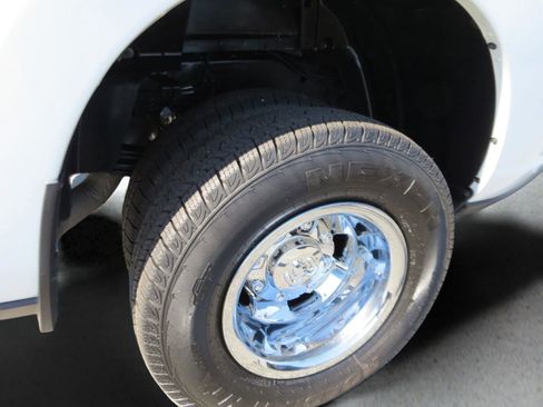 Used 2024 RAM 3500 Big Horn AWD/4WD image 17