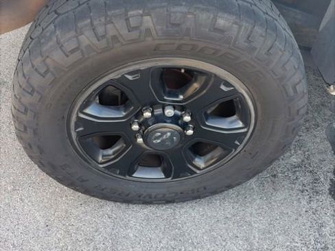 Used 2016 RAM 2500 Laramie w/ Sport Appearance Group AWD/4WD image 35