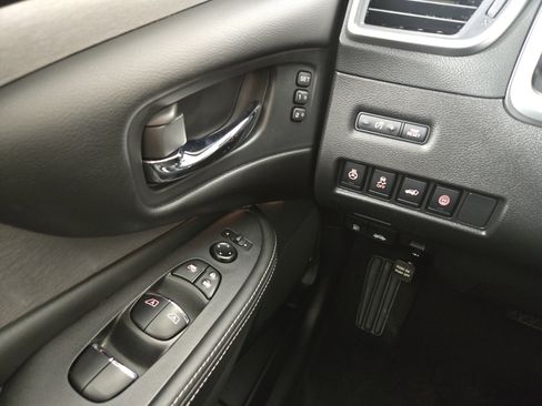 Used 2023 Nissan Murano SL AWD/4WD image 30