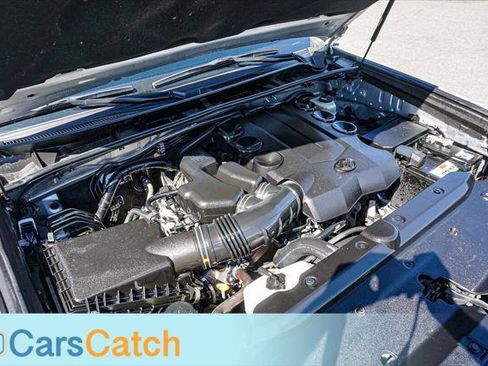 Used 2019 Toyota 4Runner SR5 image 39