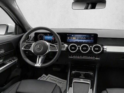 Used 2026 Mercedes-Benz GLB 250 image 30