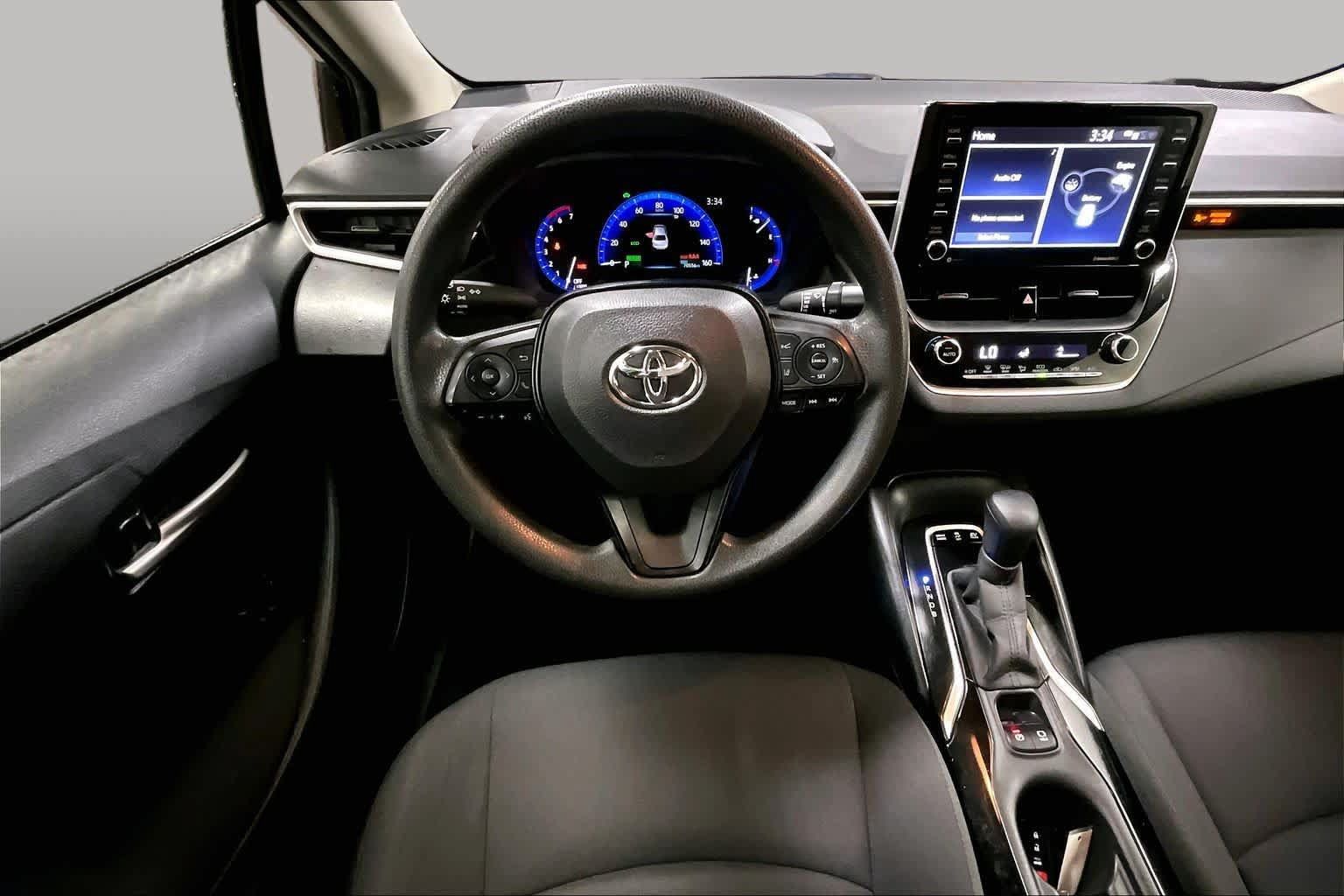 Used 2021 Toyota Corolla LE w/ Carpet Mat Package (TMS) FWD image 6