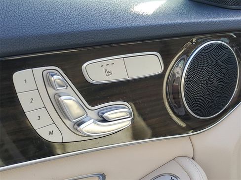 Used 2017 Mercedes-Benz C 300 4MATIC Sedan image 21