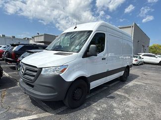 Used 2025 Mercedes-Benz Sprinter 2500 video 2