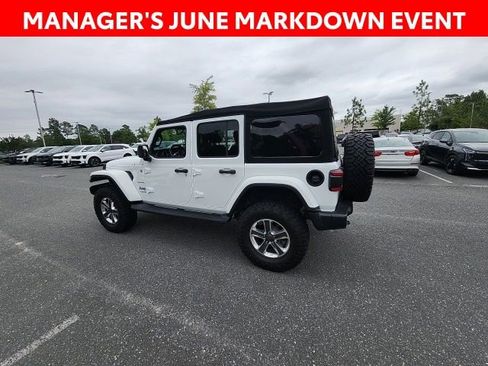 Used 2018 Jeep Wrangler Unlimited Sahara AWD/4WD image 10