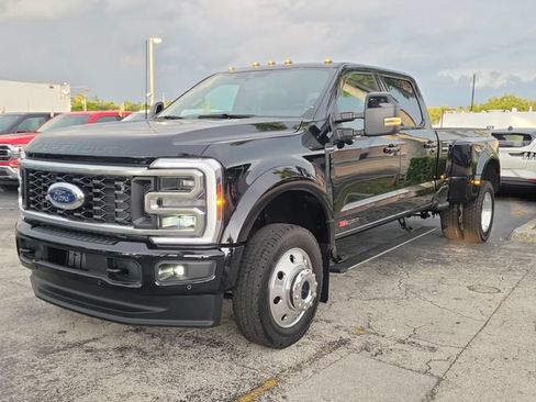Used 2026 Ford F450 Platinum w/ FX4 Off-Road Package AWD/4WD image 41