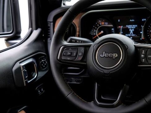 Used 2025 Jeep Gladiator Rubicon w/ Safety Group image 69