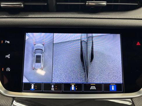 Used 2022 Cadillac XT5 Premium Luxury w/ Technology Package AWD/4WD image 32