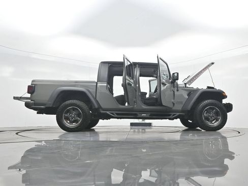 Used 2023 Jeep Gladiator Rubicon w/ Trailer Tow Package AWD/4WD image 45