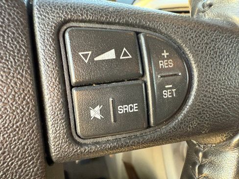 Used 2005 Chevrolet Equinox LT w/ Preferred Equipment Group AWD/4WD image 29