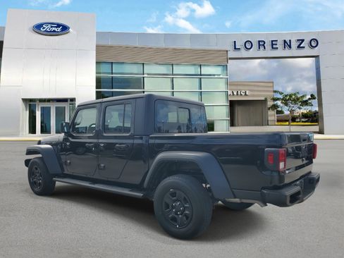 Used 2024 Jeep Gladiator Sport image 7