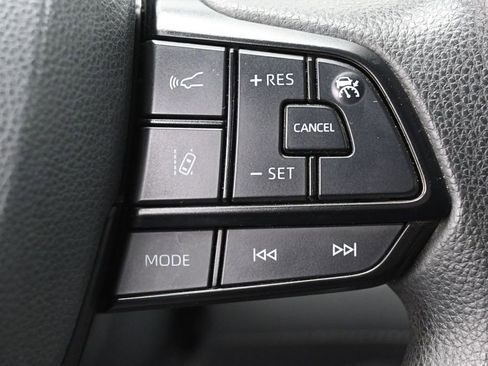 Certified 2022 Toyota Sienna LE FWD image 17