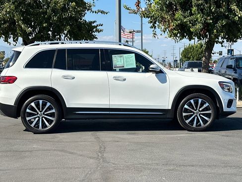 Used 2022 Mercedes-Benz GLB 250 image 3