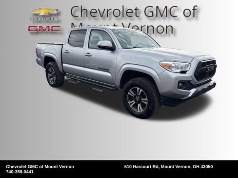 Used 2020 Toyota Tacoma SR image 7