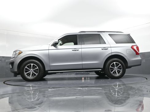 Used 2021 Ford Expedition XLT RWD image 28