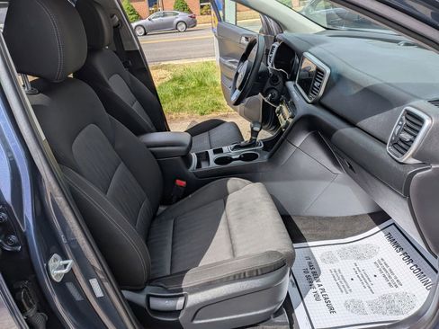 Used 2021 Kia Sportage LX FWD image 28