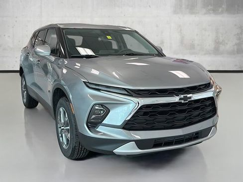 New 2026 Chevrolet Blazer LT image 3