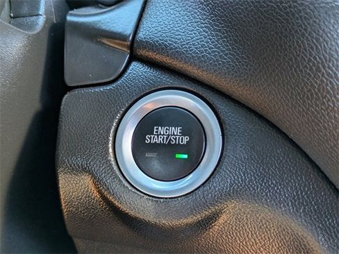 Used 2020 Chevrolet Equinox LT image 27