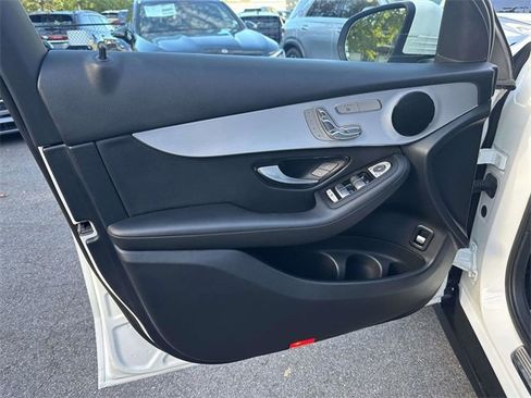 Certified 2022 Mercedes-Benz GLC 300 4MATIC image 12