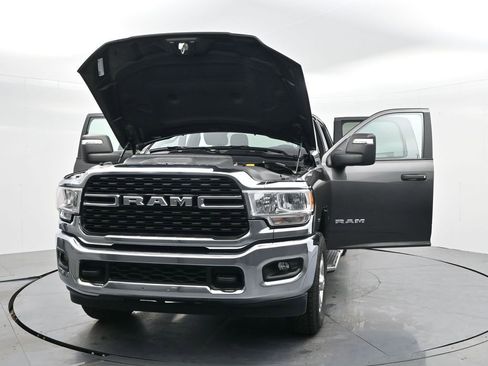 Used 2024 RAM 2500 Big Horn image 40