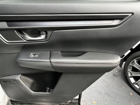 Used 2026 Honda CR-V Sport image 36