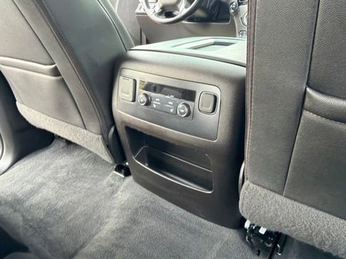 Used 2019 Chevrolet Tahoe LT w/ LT Signature Package AWD/4WD image 31