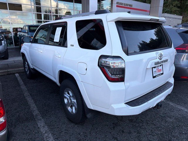 Used 2019 Toyota 4Runner SR5 AWD/4WD image 5
