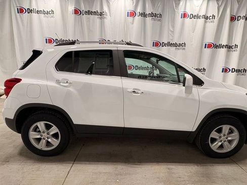 Used 2019 Chevrolet Trax LT w/ LT Convenience Package image 6