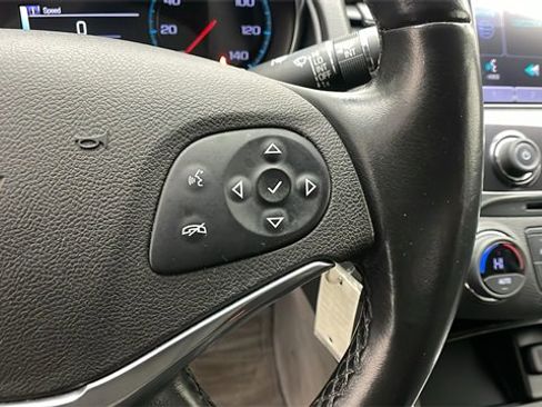 Used 2015 Chevrolet Impala LT image 16