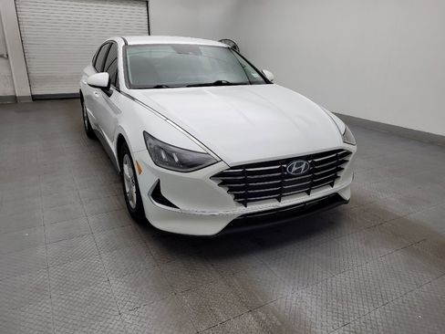 Used 2020 Hyundai Sonata SE w/ Winter Weather Package image 14