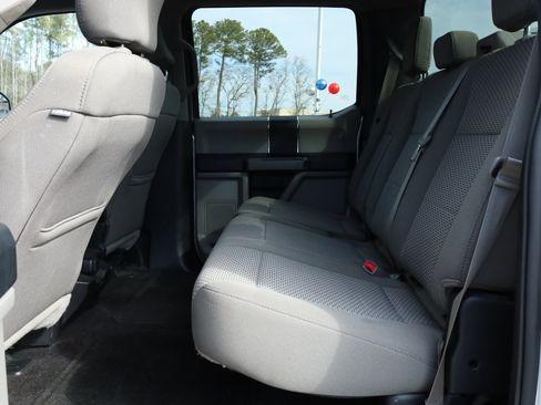 Used 2017 Ford F150 XLT w/ Trailer Tow Package image 11